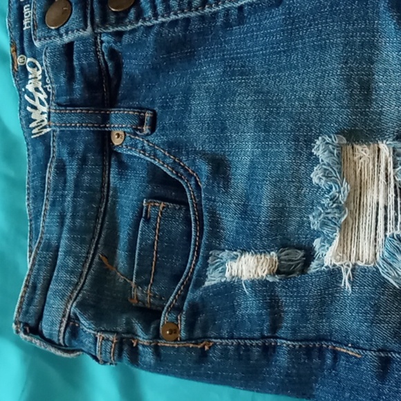 Mossimo distressed denim high-rise button-fly shorts. Sz 2/26 - Picture 2 of 5
